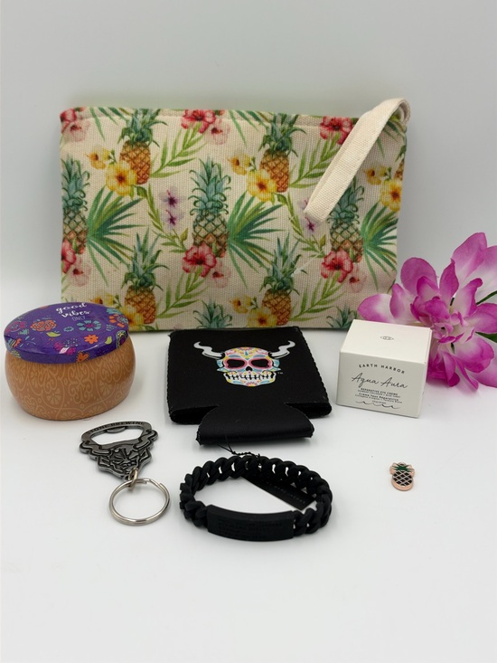 Marc Jacobs Jewelry - Marc Jacobs Black Wristband / Bracelet Unisex NWT - Bundle $100 Retail